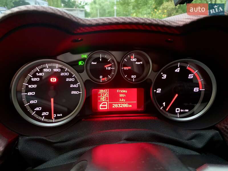 Хетчбек Alfa Romeo MiTo 2011 в Києві фото 7 Хетчбек Alfa Romeo MiTo 2011 в Києві