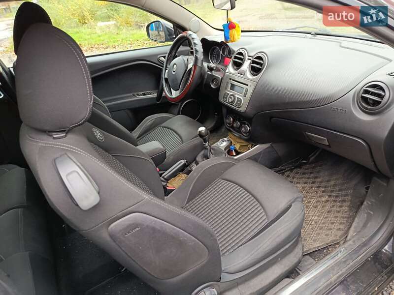 Хэтчбек Alfa Romeo MiTo 2010 в Кривом Роге