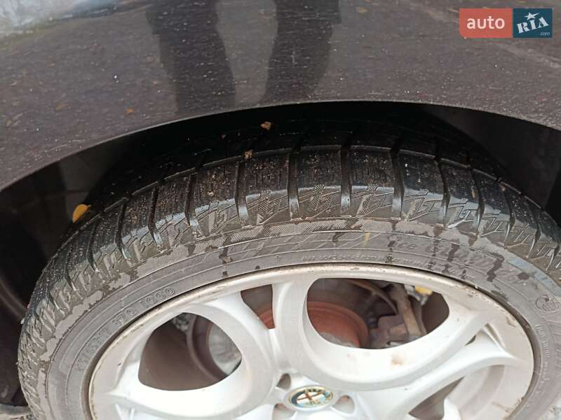 Хэтчбек Alfa Romeo MiTo 2010 в Кривом Роге