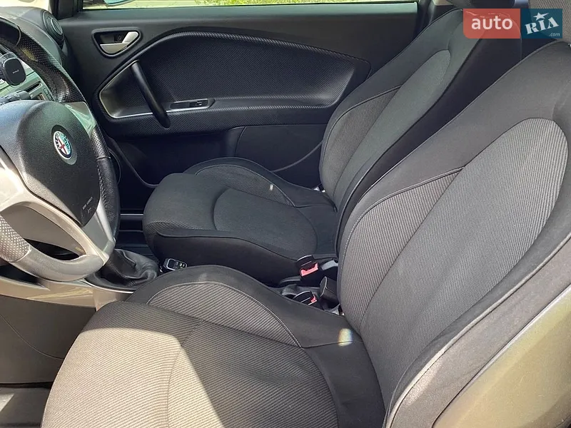 Alfa Romeo MiTo 2009 VIN ZAR95500001045901 фото оголошення 8 з 40