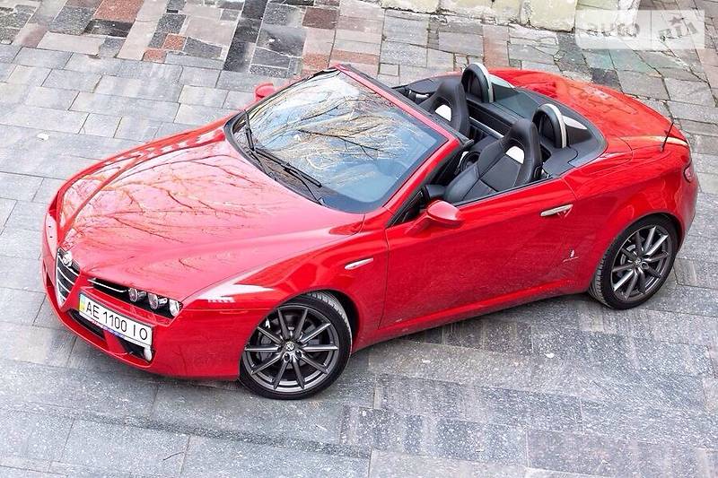 Кабриолет Alfa Romeo Spider 2008 в 