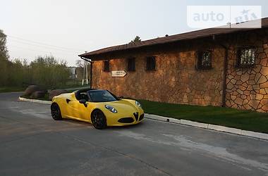 Купе Alfa Romeo Spider 2016 в Києві