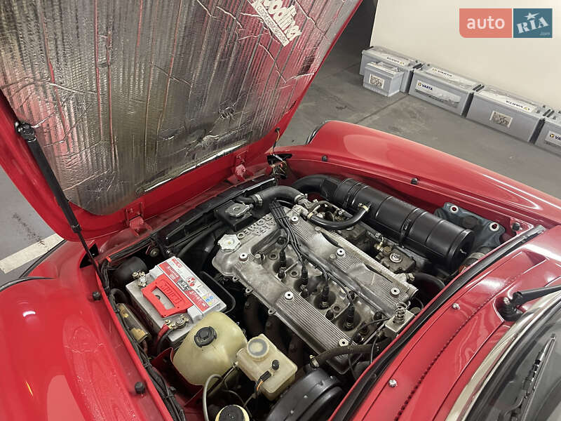 Кабриолет Alfa Romeo Spider 1987 в Киеве