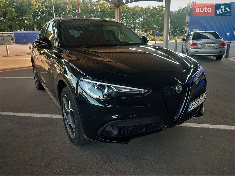 Внедорожник / Кроссовер Alfa Romeo Stelvio 2017 в Днепре