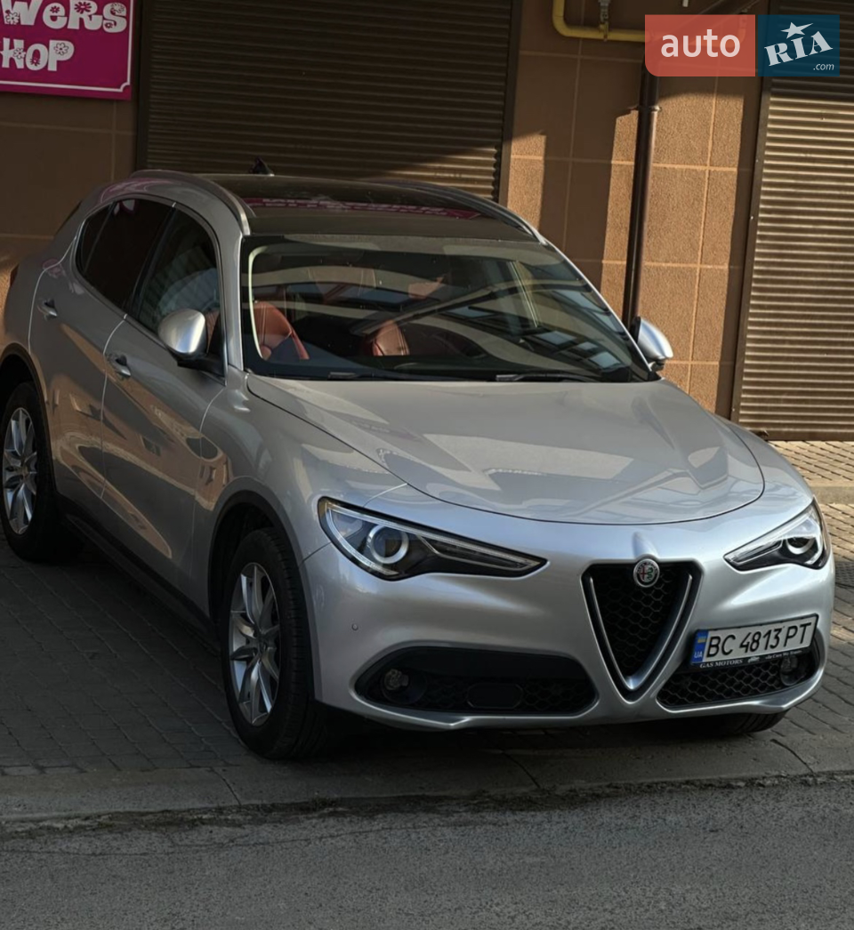 2018 Alfa Romeo Stelvio - мініатюра 32
