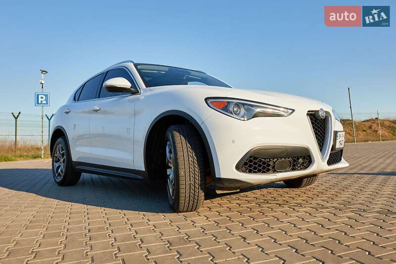 Внедорожник / Кроссовер Alfa Romeo Stelvio 2018 в Одессе