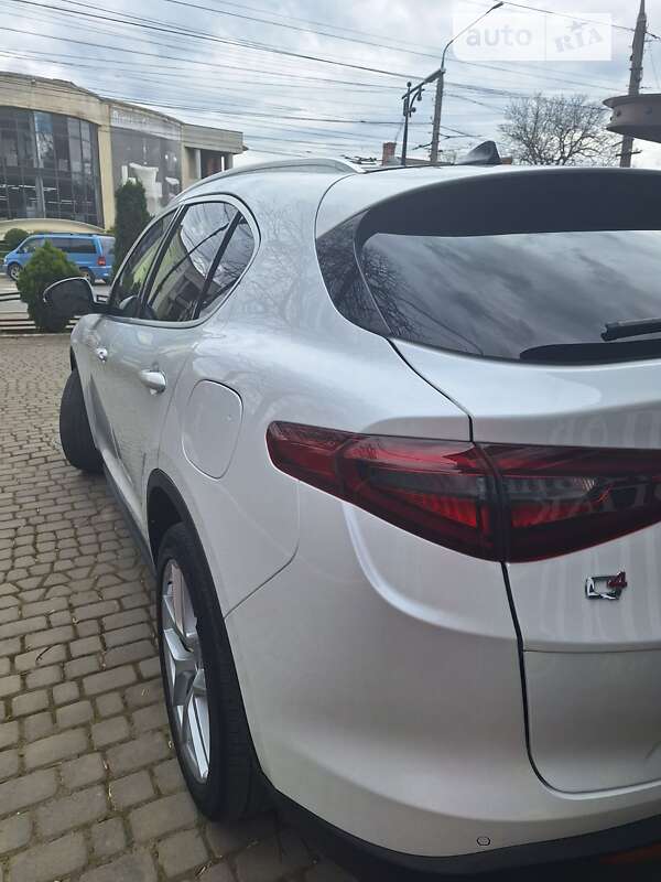 Внедорожник / Кроссовер Alfa Romeo Stelvio 2018 в Черновцах