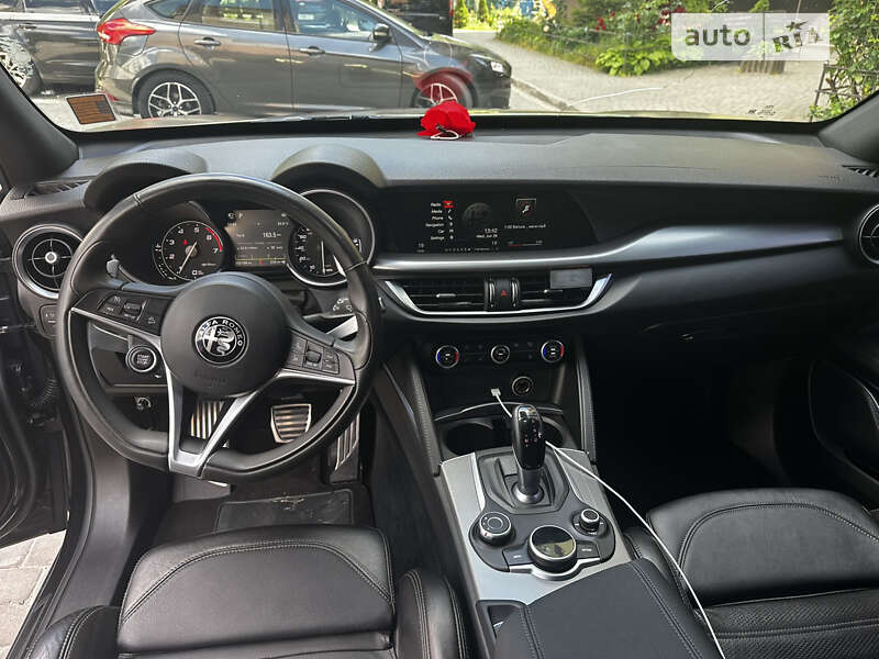 Внедорожник / Кроссовер Alfa Romeo Stelvio 2018 в Тернополе
