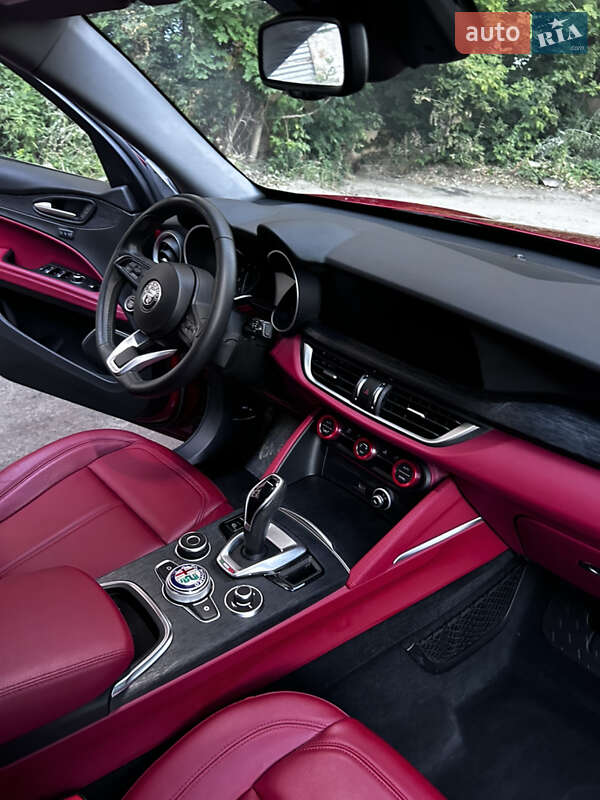 Позашляховик / Кросовер Alfa Romeo Stelvio 2020 в Полтаві фото 15 Позашляховик / Кросовер Alfa Romeo Stelvio 2020 в Полтаві