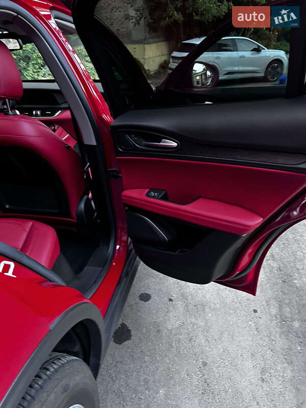 Позашляховик / Кросовер Alfa Romeo Stelvio 2020 в Полтаві фото 21 Позашляховик / Кросовер Alfa Romeo Stelvio 2020 в Полтаві