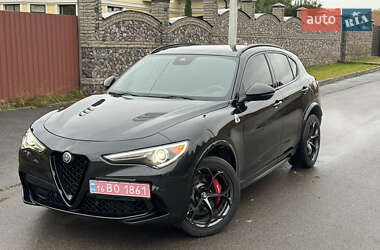 Внедорожник / Кроссовер Alfa Romeo Stelvio 2018 в 