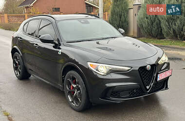 Внедорожник / Кроссовер Alfa Romeo Stelvio 2018 в 