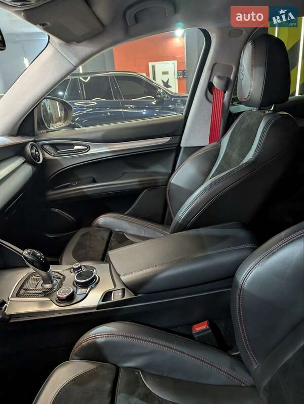 Внедорожник / Кроссовер Alfa Romeo Stelvio 2017 в Львове фото 11 Внедорожник / Кроссовер Alfa Romeo Stelvio 2017 в Львове