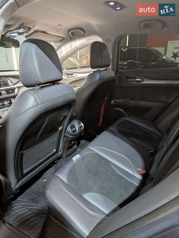 Внедорожник / Кроссовер Alfa Romeo Stelvio 2017 в Львове фото 19 Внедорожник / Кроссовер Alfa Romeo Stelvio 2017 в Львове