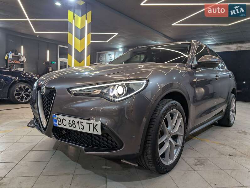 Внедорожник / Кроссовер Alfa Romeo Stelvio 2017 в Львове фото 2 Внедорожник / Кроссовер Alfa Romeo Stelvio 2017 в Львове