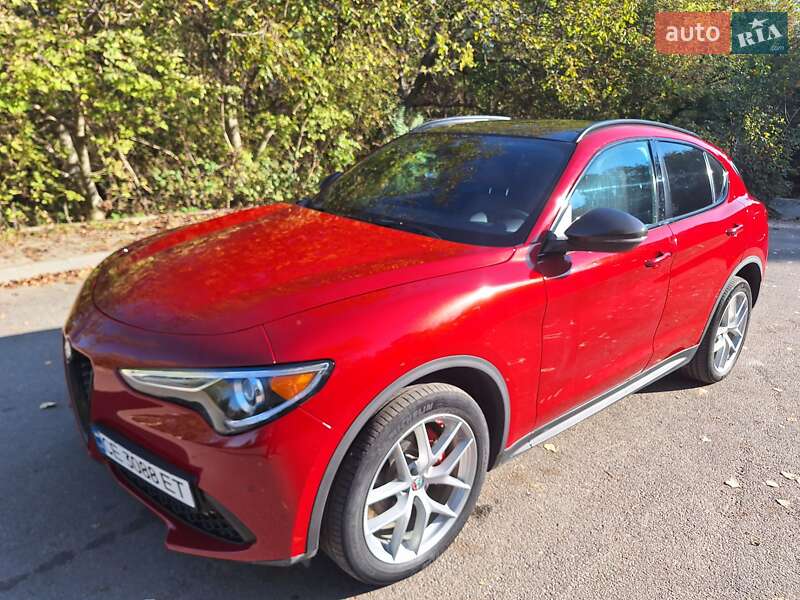 Позашляховик / Кросовер Alfa Romeo Stelvio 2017 в Чернівцях