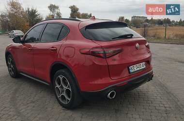 Внедорожник / Кроссовер Alfa Romeo Stelvio 2017 в 