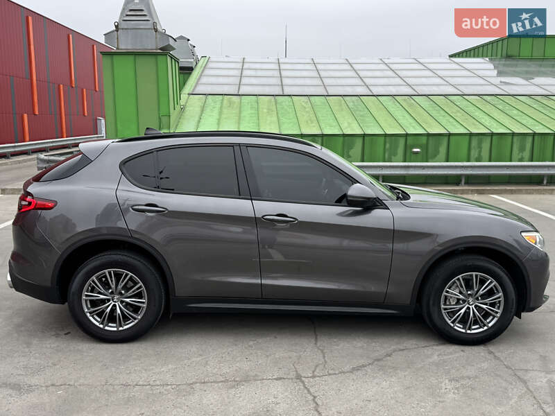 Позашляховик / Кросовер Alfa Romeo Stelvio 2021 в Києві