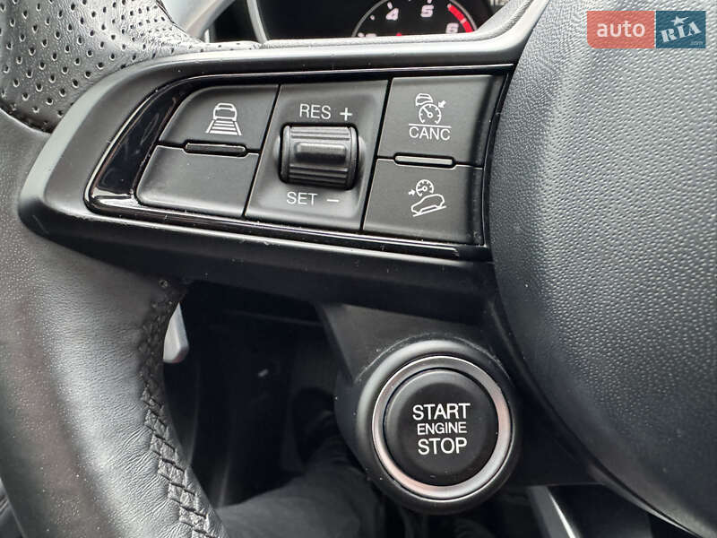 Позашляховик / Кросовер Alfa Romeo Stelvio 2021 в Києві