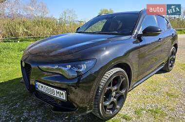 Внедорожник / Кроссовер Alfa Romeo Stelvio 2021 в 