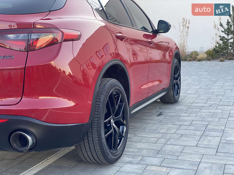 Позашляховик / Кросовер Alfa Romeo Stelvio 2020 в Луцьку