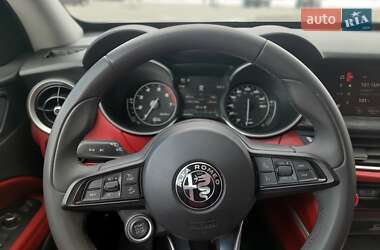 Позашляховик / Кросовер Alfa Romeo Stelvio 2020 в 