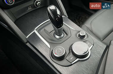 Внедорожник / Кроссовер Alfa Romeo Stelvio 2019 в 