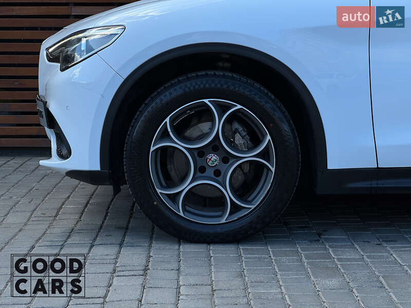 Позашляховик / Кросовер Alfa Romeo Stelvio 2018 в Одесі