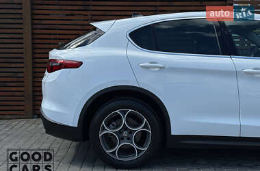 Внедорожник / Кроссовер Alfa Romeo Stelvio 2018 в 