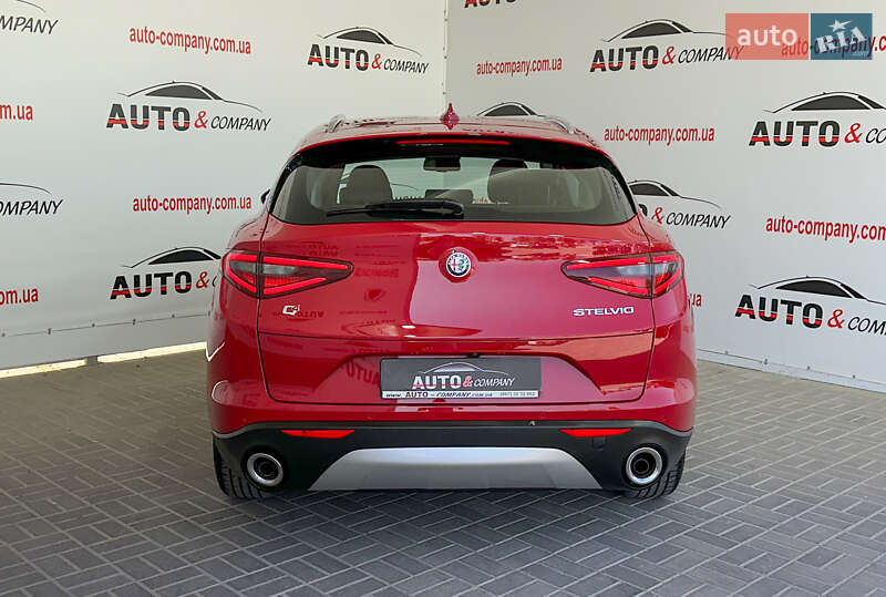 Позашляховик / Кросовер Alfa Romeo Stelvio 2017 в Львові
