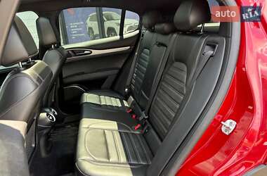 Внедорожник / Кроссовер Alfa Romeo Stelvio 2017 в 