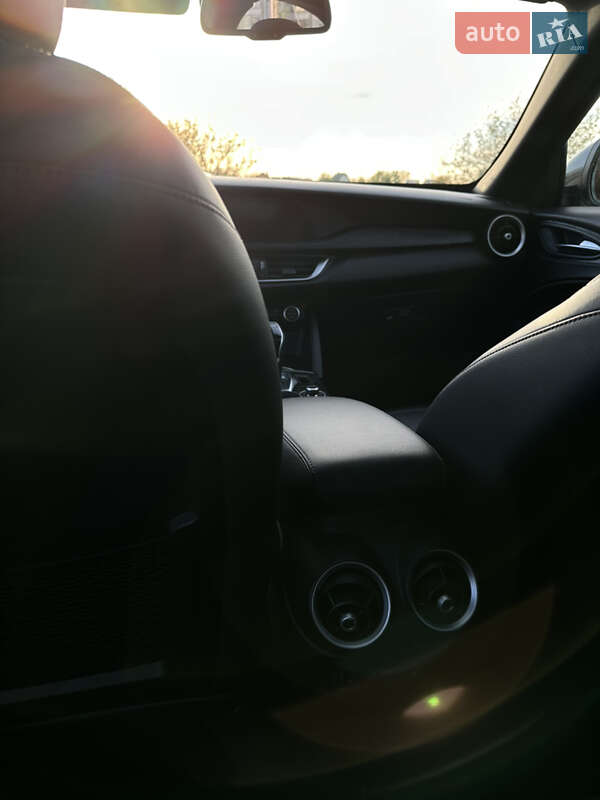 Позашляховик / Кросовер Alfa Romeo Stelvio 2021 в Рівному фото 12 Позашляховик / Кросовер Alfa Romeo Stelvio 2021 в Рівному