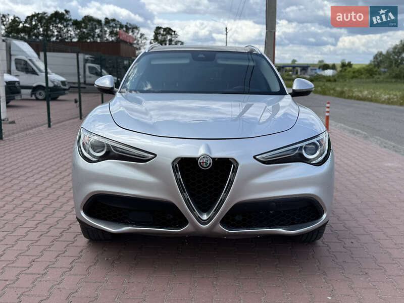Внедорожник / Кроссовер Alfa Romeo Stelvio 2018 в Ровно фото 2 Внедорожник / Кроссовер Alfa Romeo Stelvio 2018 в Ровно