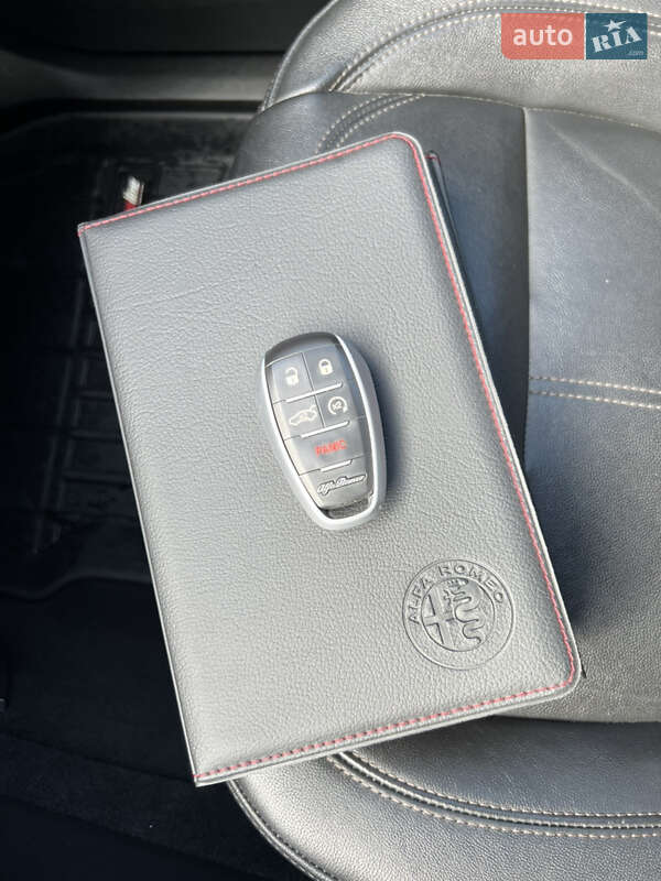 Внедорожник / Кроссовер Alfa Romeo Stelvio 2017 в Львове фото 37 Внедорожник / Кроссовер Alfa Romeo Stelvio 2017 в Львове