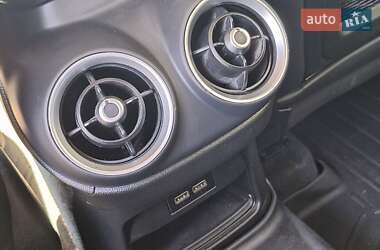 Внедорожник / Кроссовер Alfa Romeo Stelvio 2017 в 