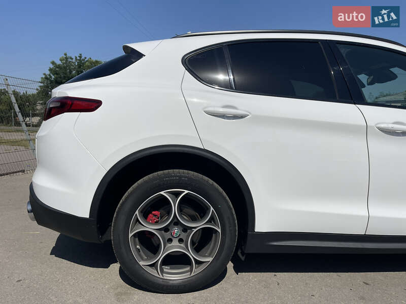 Позашляховик / Кросовер Alfa Romeo Stelvio 2017 в Полтаві