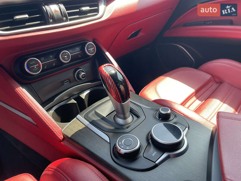 Позашляховик / Кросовер Alfa Romeo Stelvio 2017 в Полтаві