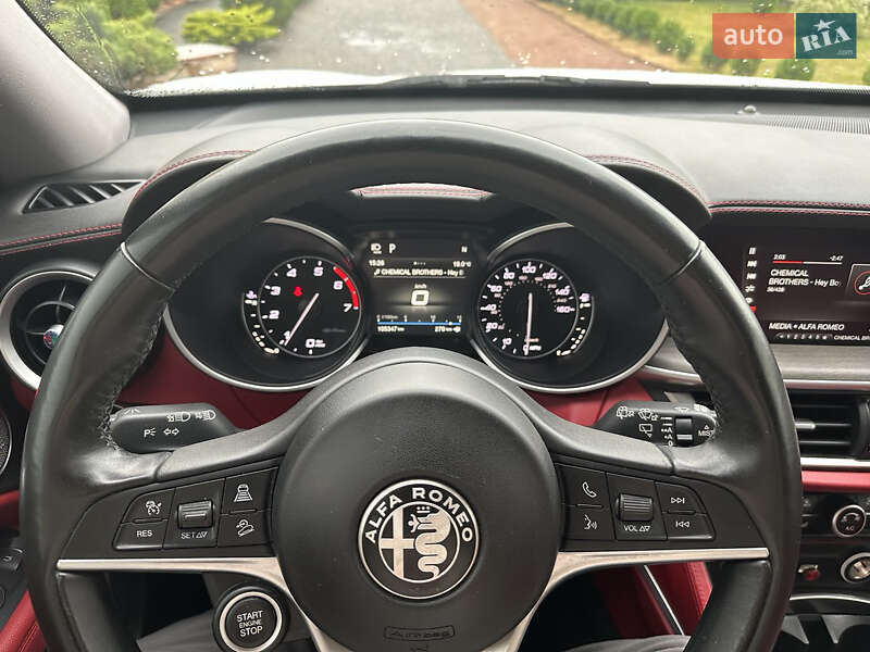 Внедорожник / Кроссовер Alfa Romeo Stelvio 2019 в Киеве фото 12 Внедорожник / Кроссовер Alfa Romeo Stelvio 2019 в Киеве