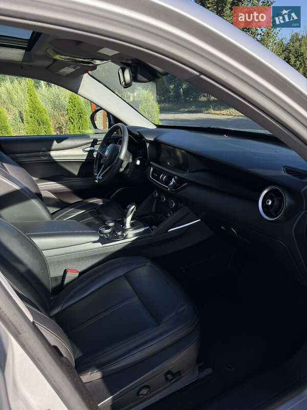 Позашляховик / Кросовер Alfa Romeo Stelvio 2019 в Києві