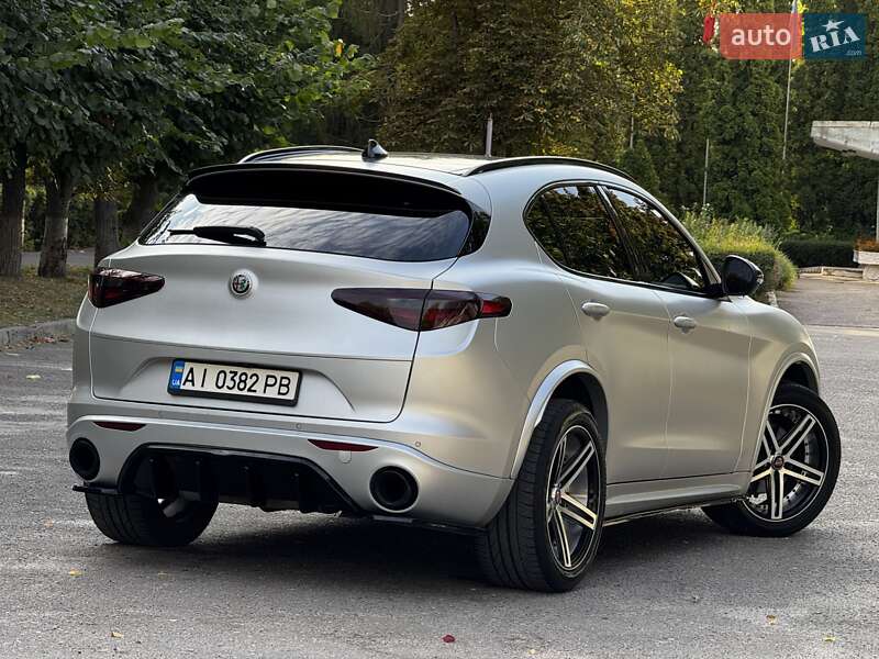 Внедорожник / Кроссовер Alfa Romeo Stelvio 2018 в Киеве