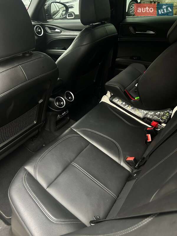 Внедорожник / Кроссовер Alfa Romeo Stelvio 2021 в Львове