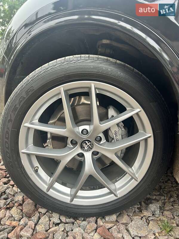 Внедорожник / Кроссовер Alfa Romeo Stelvio 2021 в Львове