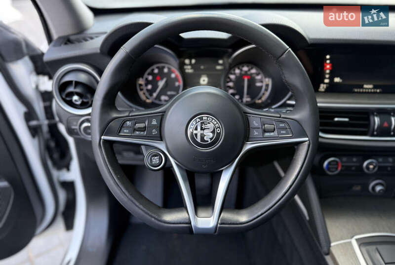 Внедорожник / Кроссовер Alfa Romeo Stelvio 2017 в Львове