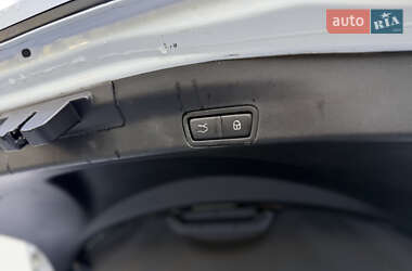 Внедорожник / Кроссовер Alfa Romeo Stelvio 2017 в 