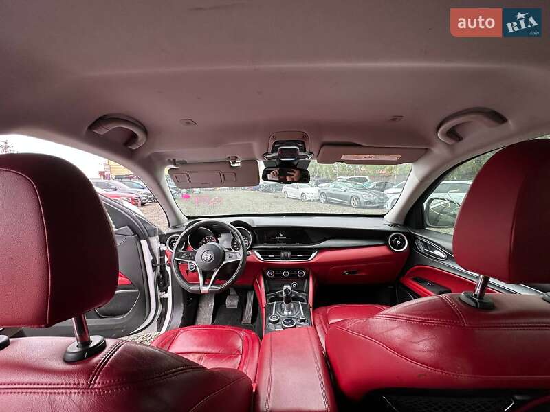 Позашляховик / Кросовер Alfa Romeo Stelvio 2017 в Луцьку