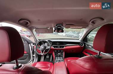 Внедорожник / Кроссовер Alfa Romeo Stelvio 2017 в 