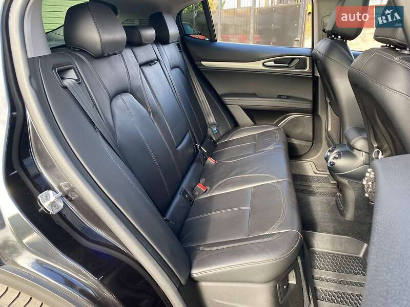 Внедорожник / Кроссовер Alfa Romeo Stelvio 2019 в Киеве