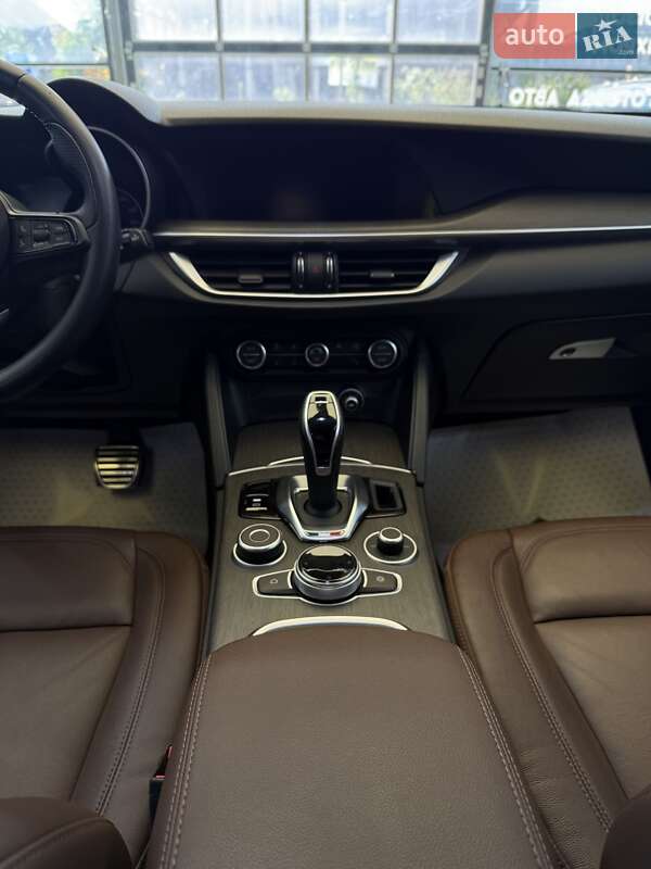 Внедорожник / Кроссовер Alfa Romeo Stelvio 2021 в Черновцах