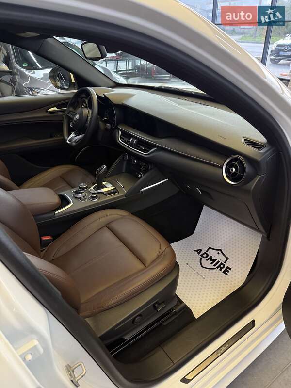 Внедорожник / Кроссовер Alfa Romeo Stelvio 2021 в Черновцах