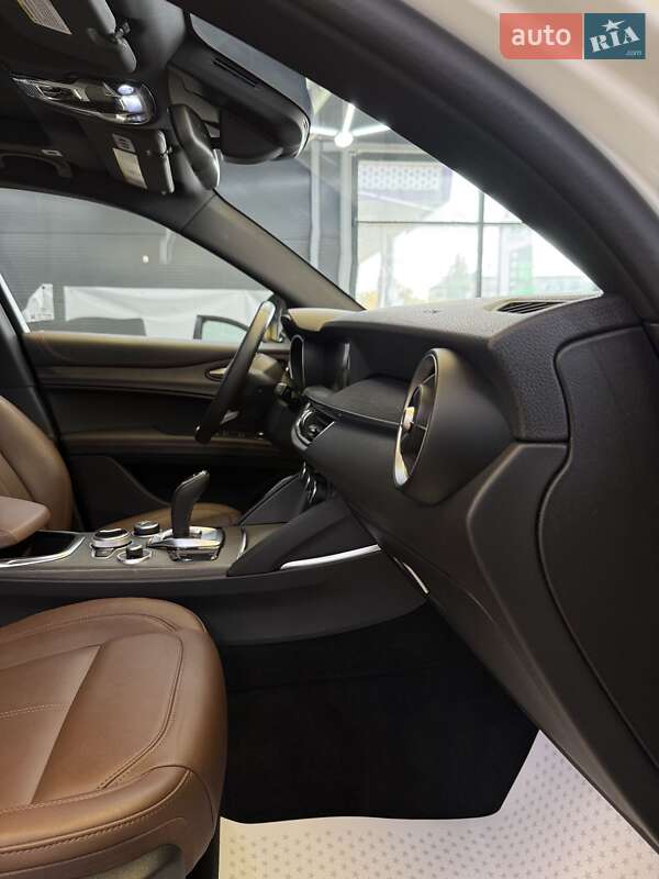 Внедорожник / Кроссовер Alfa Romeo Stelvio 2021 в Черновцах